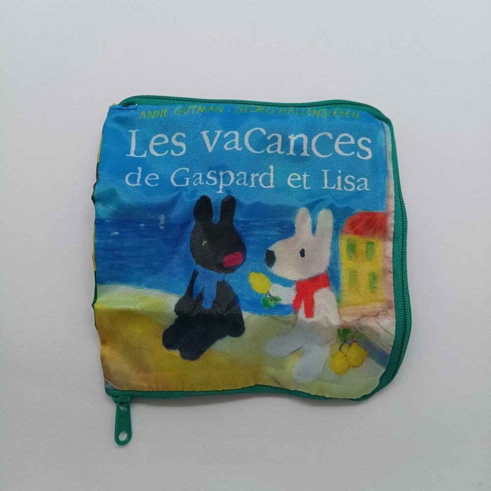Gaspard et Lisa picture book pouch